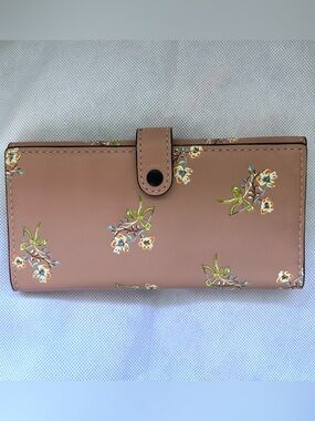 Coach Slim Trifold Wallet With Floral Bow Print